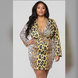 Fashionnova Statement 2-piece set!